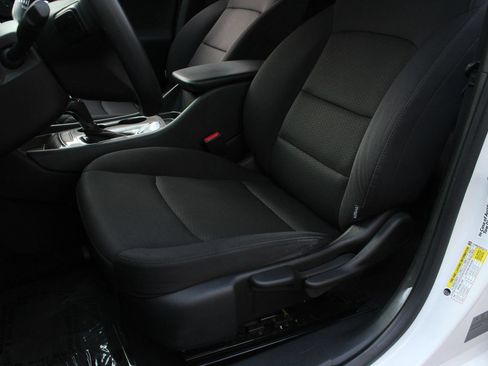 Used 2016 Chevrolet Malibu LS FWD image 17