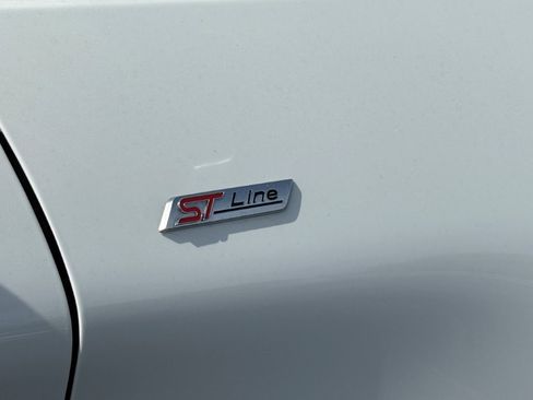 Certified 2025 Ford Explorer ST-Line w/ ST-Line Street Pack AWD/4WD image 10