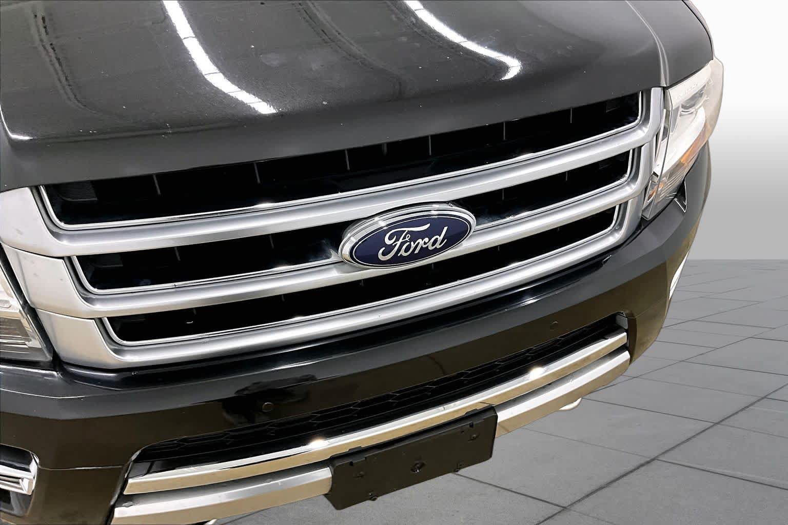 Used 2015 Ford Expedition Platinum AWD/4WD image 28