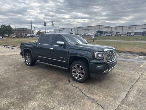 Used 2018 GMC Sierra 1500 Denali w/ Denali Ultimate Package image 18