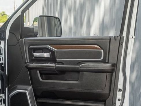 Used 2022 RAM 2500 Laramie AWD/4WD image 44