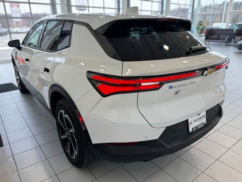 New 2026 Chevrolet Equinox EV LT image 37