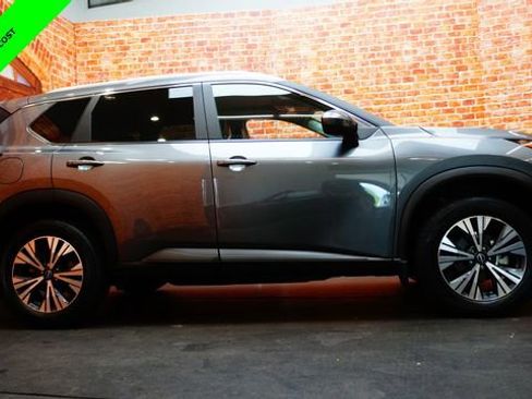 Certified 2023 Nissan Rogue SV w/ SV Premium B Package AWD/4WD image 8