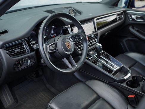 Used 2023 Porsche Macan Base w/ Premium Package Plus image 20