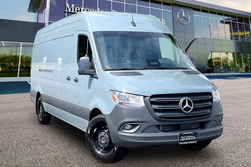 Used 2026 Mercedes-Benz Sprinter 2500 image 1