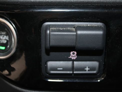 Used 2023 GMC Sierra 1500 Elevation w/ LPO, Elevation Black Package image 31