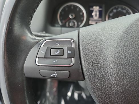 Used 2017 Volkswagen Tiguan Wolfsburg Edition image 16