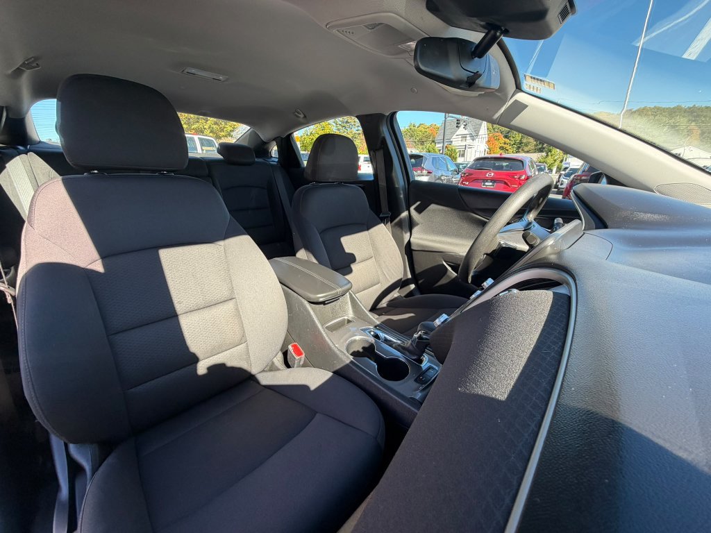 Used 2024 Chevrolet Malibu LT FWD image 19