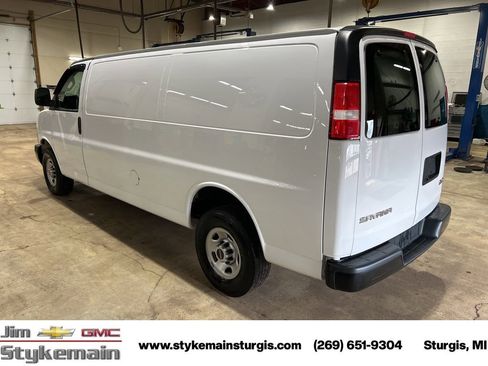 Used 2020 GMC Savana 2500 Extended w/ Driver Convenience Package RWD image 8