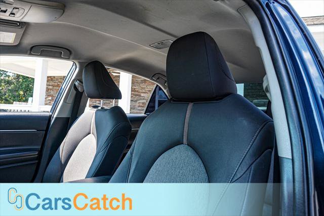 Used 2020 Toyota Camry LE FWD image 21
