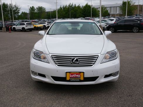 Used 2012 Lexus LS 460 AWD w/ Comfort Pkg image 2