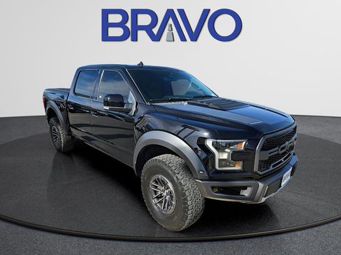 Used 2019 Ford F150 Raptor w/ Equipment Group 802A Luxury image 4