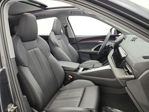 Used 2025 Audi Q5 Premium w/ Premium Plus AWD/4WD image 20