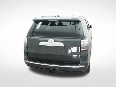Used 2024 Toyota 4Runner Limited AWD/4WD image 9