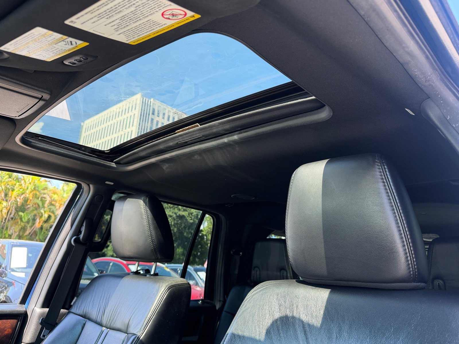 Used 2017 Lincoln Navigator L Select RWD image 21