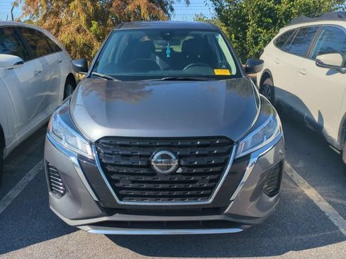 Certified 2021 Nissan Kicks S FWD image 2