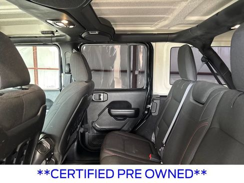 Used 2021 Jeep Wrangler Unlimited Rubicon AWD/4WD image 17