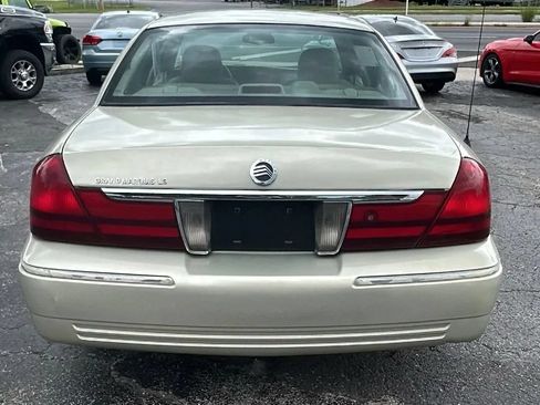 Used 2005 Mercury Grand Marquis LSE RWD image 5