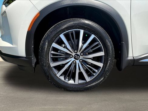 Certified 2023 INFINITI QX60 Sensory w/ Vision Package AWD/4WD image 33