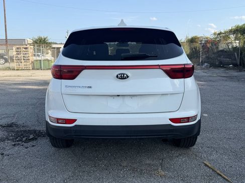 Used 2017 Kia Sportage LX FWD image 8