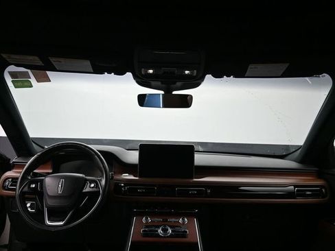 Used 2023 Lincoln Aviator Reserve w/ Elements Package Plus RWD image 19