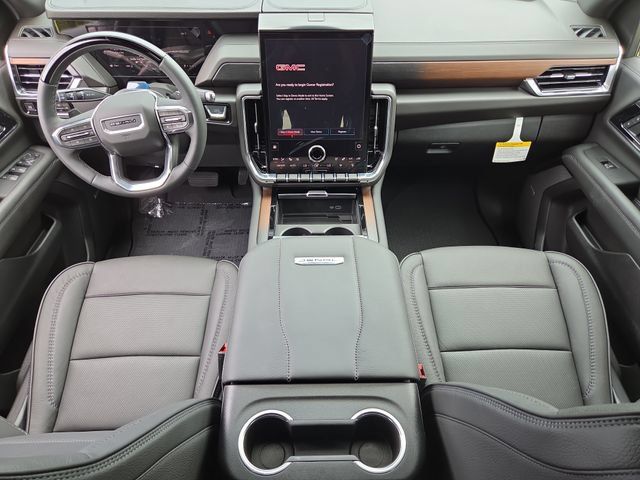 New 2026 GMC Yukon Denali w/ Denali Reserve Package AWD/4WD image 17