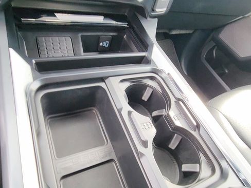 Used 2025 Ford F250 Lariat AWD/4WD image 39