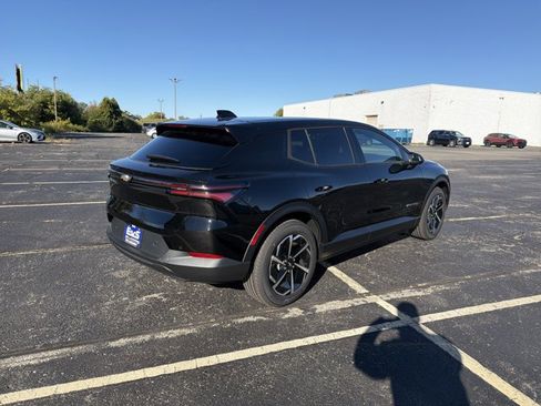 New 2026 Chevrolet Equinox EV LT w/ Comfort Package image 5