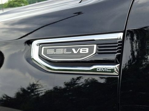 Used 2025 GMC Sierra 1500 SLT AWD/4WD image 29