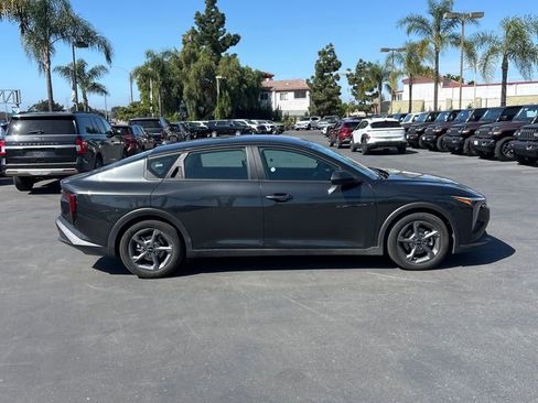 Used 2025 Kia K4 LXS image 8