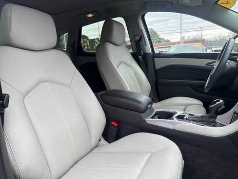 Used 2014 Cadillac SRX Performance w/ Driver Awareness Package image 19