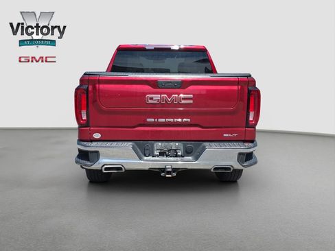 Used 2022 GMC Sierra 1500 SLT w/ X31 Off-Road Package AWD/4WD image 15