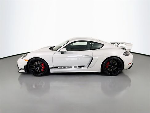 Used 2020 Porsche 718 Cayman GT4 image 2