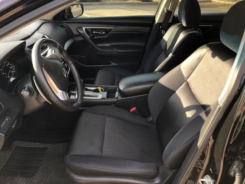 Used 2017 Nissan Altima 2.5 SR image 13