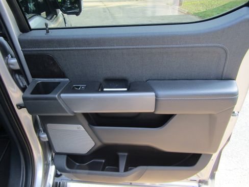 Used 2022 Ford F150 Lariat AWD/4WD image 17