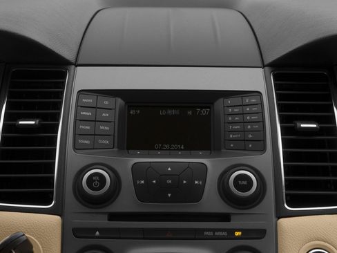 Used 2017 Ford Taurus SE FWD image 39