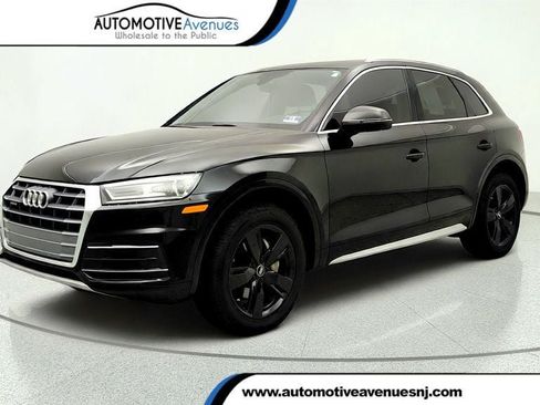 Used 2019 Audi Q5 2.0T Premium w/ Convenience Package AWD/4WD image 1
