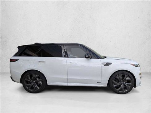 Used 2025 Land Rover Range Rover Sport Autobiography AWD/4WD image 4