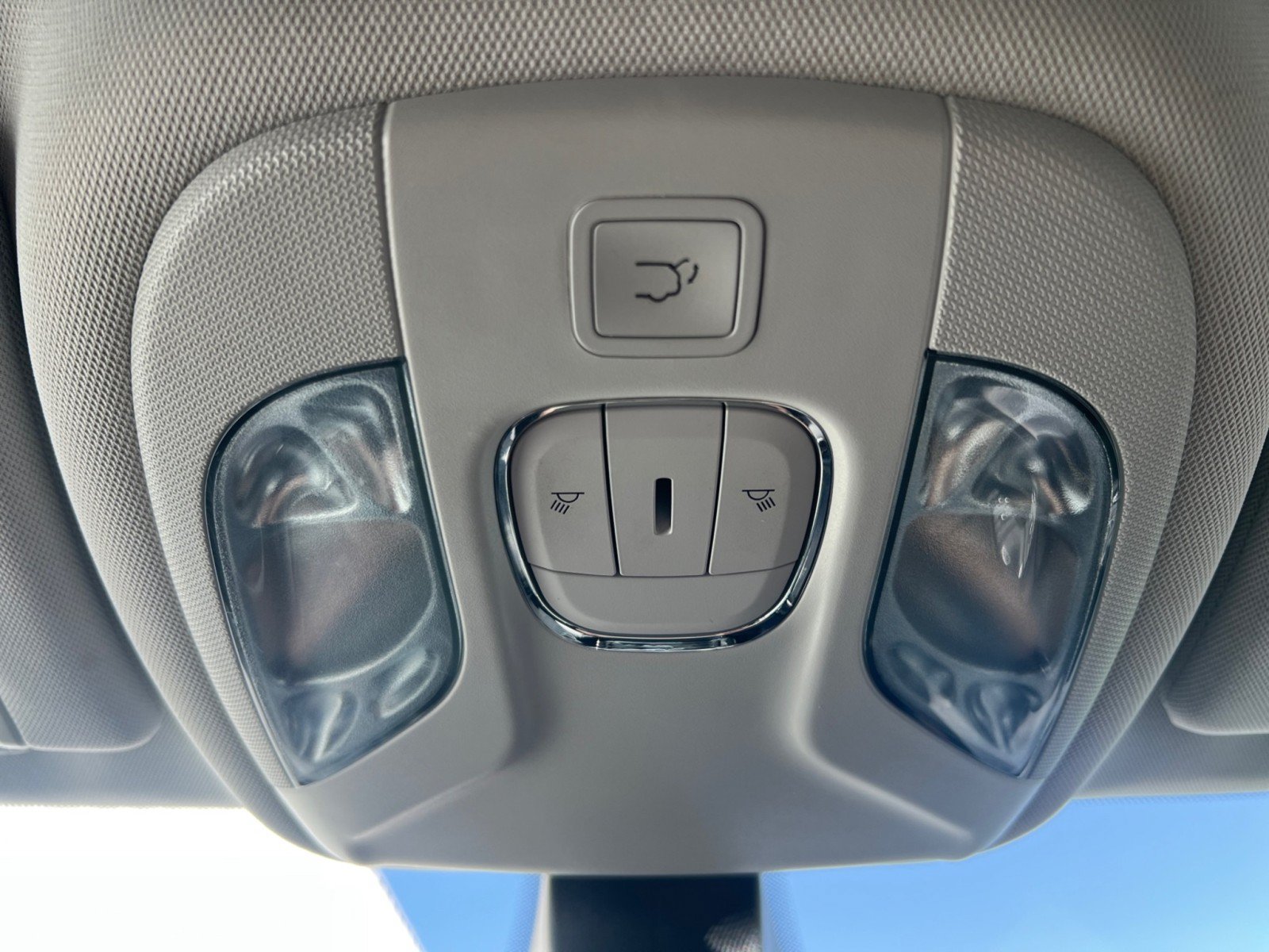 Used 2020 Jeep Compass Latitude AWD/4WD image 31