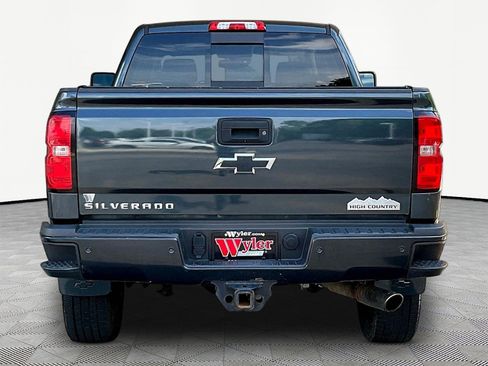 Used 2018 Chevrolet Silverado 2500 High Country AWD/4WD image 5