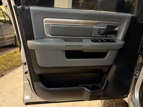 Used 2012 RAM 3500 ST w/ Chrome Appearance Group image 4