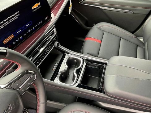 New 2026 Chevrolet Traverse RS FWD image 8