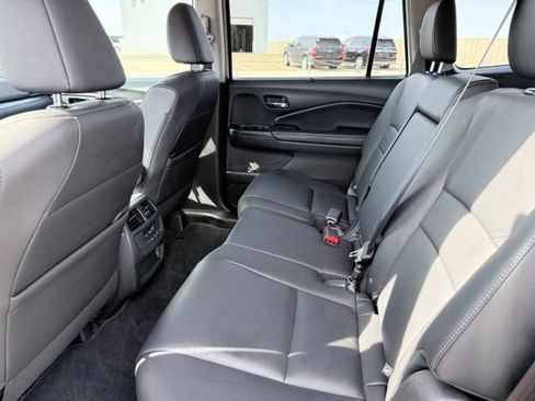 Used 2022 Honda Pilot Special Edition image 16