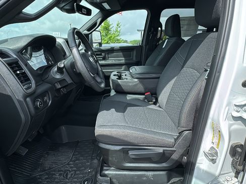 New 2026 RAM 2500 Tradesman AWD/4WD image 12