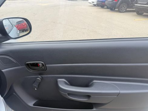 Used 2011 Hyundai Accent GS image 16