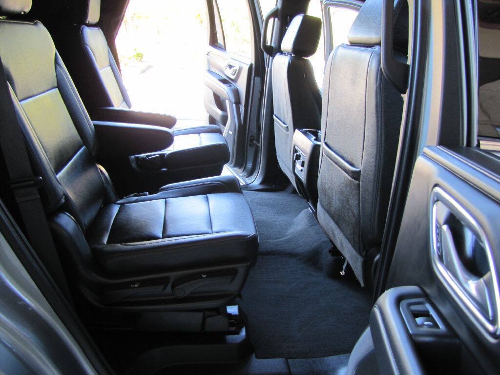 Used 2023 Chevrolet Tahoe LT w/ LT Signature Plus Package RWD image 19