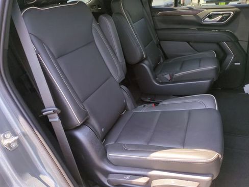 Certified 2022 Chevrolet Tahoe Premier w/ Premium Package AWD/4WD image 28