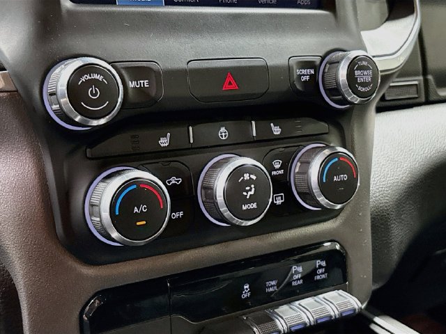 Used 2022 RAM 1500 Big Horn AWD/4WD image 16