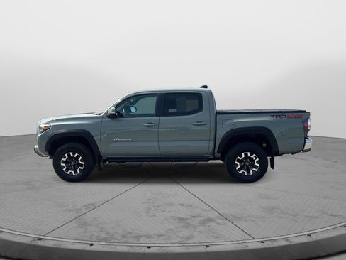 Used 2023 Toyota Tacoma TRD Off-Road image 12