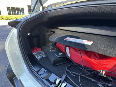 Used 2024 Ferrari Roma Spider image 23